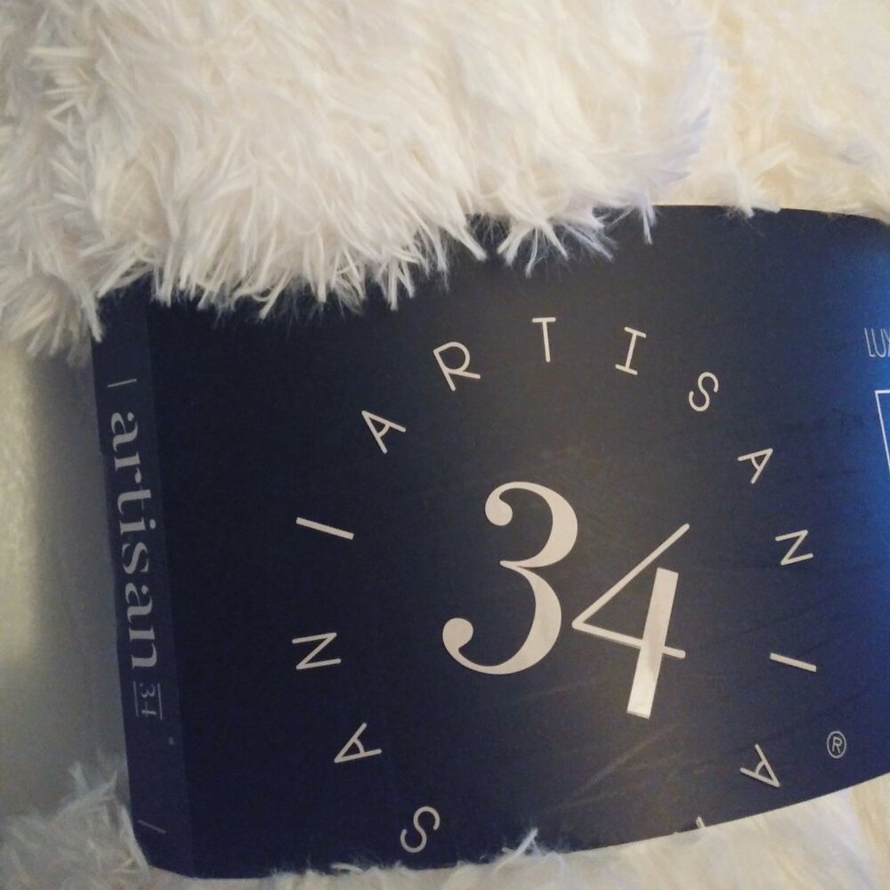 Artisan 34 King Size Blanket Long Faux Fur - Picture 5 of 7